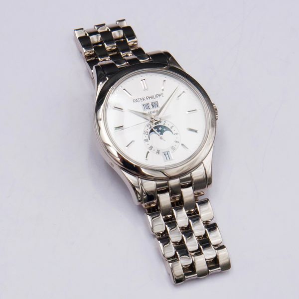 Patek Philippe Annual Calendar 5396/1G-010